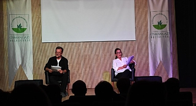 Osmangazi Belediyesi’nin okuma tiyatrosuna yoğun ilgi