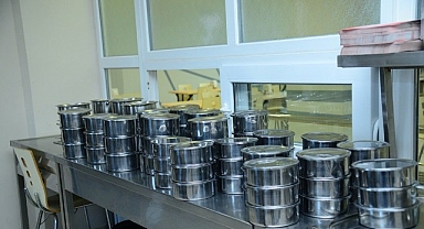 Sıcak Yemek Hizmeti Sürüyor