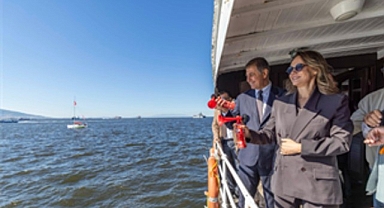 Yelkenler Cumhuriyet coşkusuyla doldu